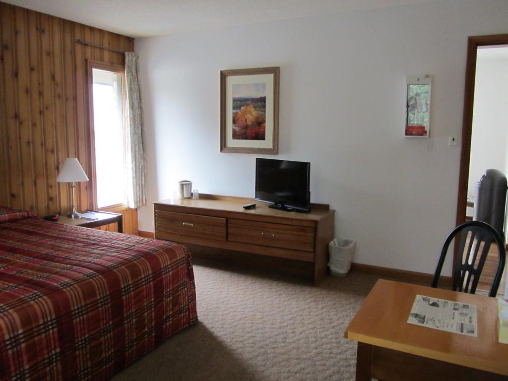 קאנמור The Gateway Inn חדר תמונה