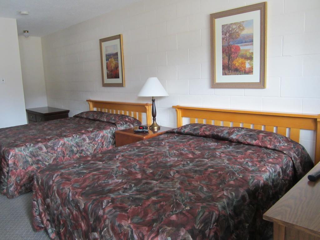 קאנמור The Gateway Inn חדר תמונה