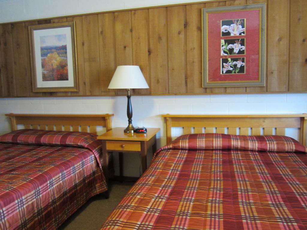 קאנמור The Gateway Inn חדר תמונה
