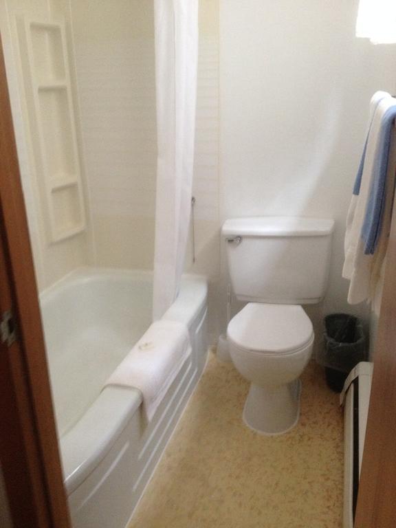 קאנמור The Gateway Inn מראה חיצוני תמונה